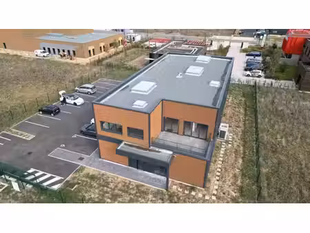 location bureaux gazeran 78125 52m²