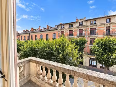 location bureaux 232m²