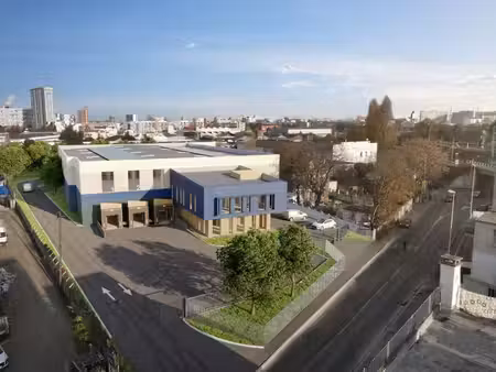 location local d’activités 3071m²