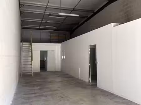 location local d’activités le haillan 33185 138m²