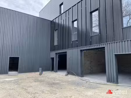 location local d’activités merignac 33700 242m²