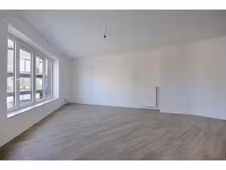 appartement entièrement rénové avec garage box