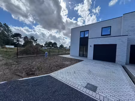 volledige afwerkte nieuwbouwwoning te zomergem  tuimelaar...