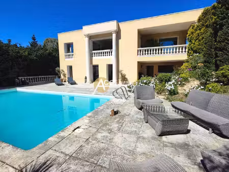 la seyne sur mer  propriété de 200 m2 sur 5800 m2 bien clos
