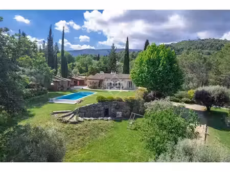 canton de fayence – charmante maison provençale avec vue sur le vieux village