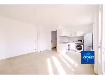 puiseux-en-france - appartement deux pièces avec parking et jardin