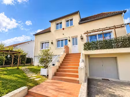 maison sur sous-sol en agglomération