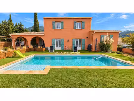 villa familiale 5 chambres piscine garage jardin