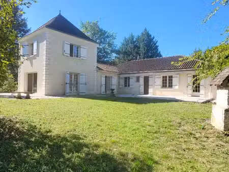 villa 4 pièce(s) 180 m2  avec terrain constructible