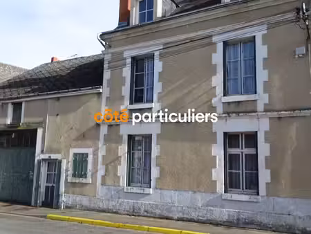 vend maison avec grand garage à rénover à lignières