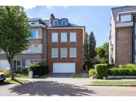 immeuble mixte à vendre à av. des eglantines 33 woluwe-saint-pierre (vbe82467)