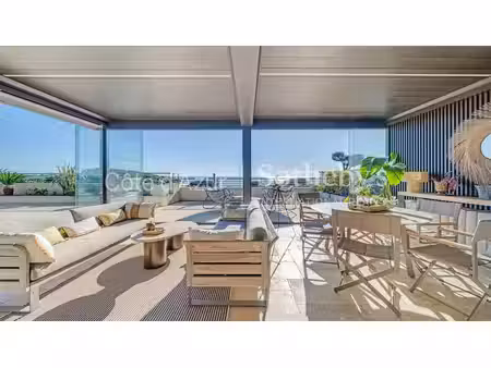 penthouse avec vue mer et terrasse de 200 m² à vendre aux issamb