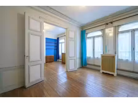 appartement t2 hyper centre avec balcon en centre ville de douai