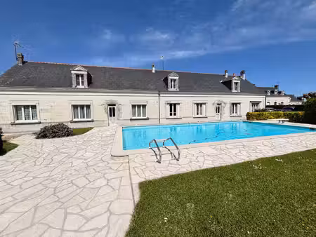 grande propriété avec deux habitations  piscine et dépendances