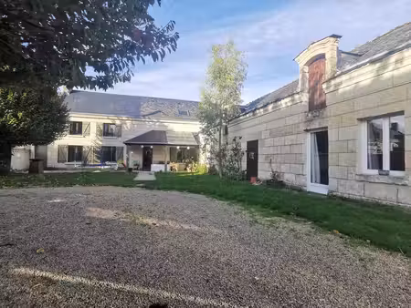 charmante maison familiale avec piscine et maison d'amis sur un vaste terrain
