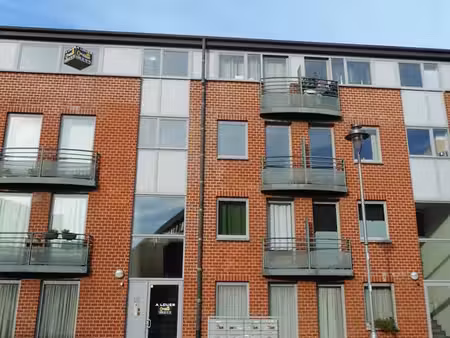 mons centre appt 2 chbres sur esplanade piétonne  calme