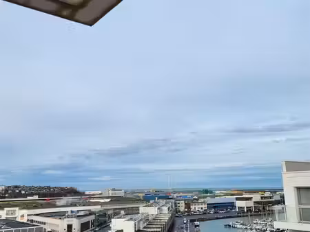 appartement en bord de mer avec services hôteliers