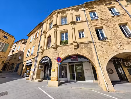 à vendre : t2 centre-ville de bagnols-sur-cèze