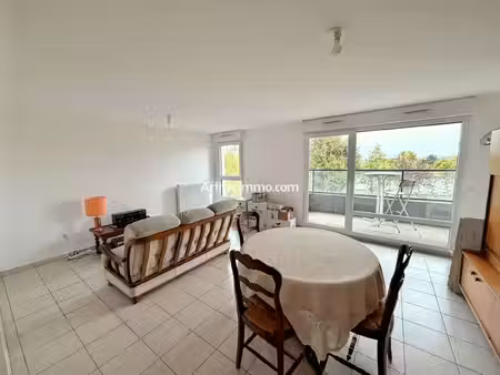 appartement 3 pièces / balcon / parking - quartier du fort