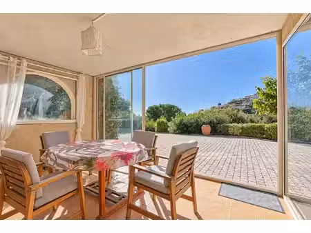 bas de villa 89m2 avec vue dominante et aperçu mer