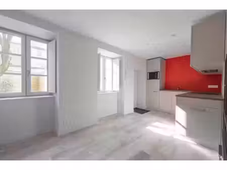 vente appartement 2 pièces 26 m² à la rochelle (17000)  159 000 €