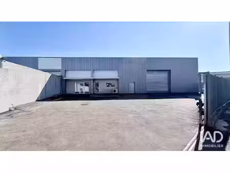 location local d’activités 370 m²