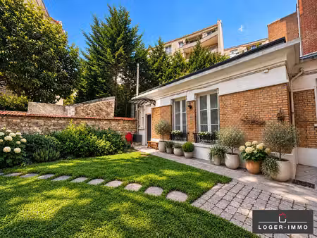 exclusivité – duplex 3 pièces au charme d'une petite maiso