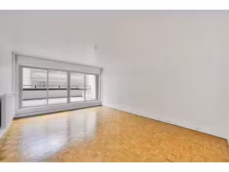 location appartement 4 pièces 95 m² à paris 15ème (75015)  3 500 €