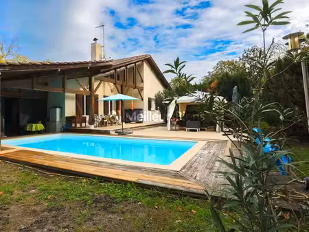 maison familiale landaise dans un environnement verdoyant et privilégié - la brède