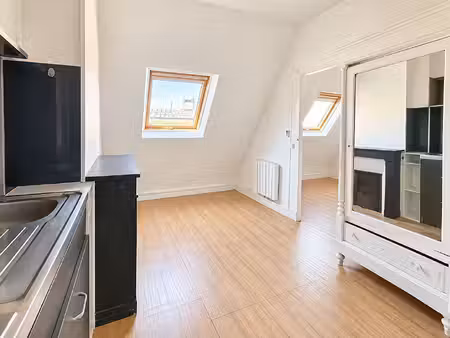 paris vii - cité vaneau - deux pièces - 25 1 m2