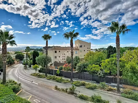 appartement sanary sur mer de 4 pièces de 74.76 m² vue mer