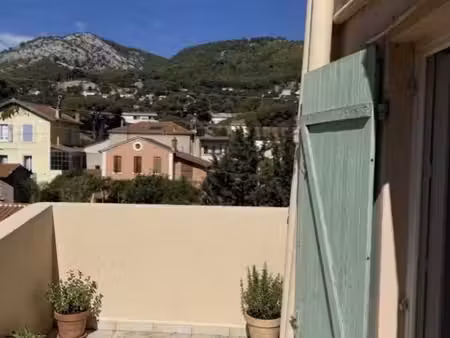 toulon brunet t2 avec terrasse