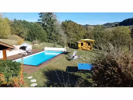 les côtes-d'arey ? maison 181 m² avec piscine  5 chambres et grand terrain