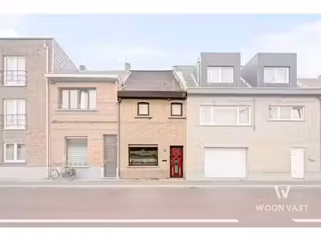 rijwoning met 2 slaapkamers te sint-niklaas.