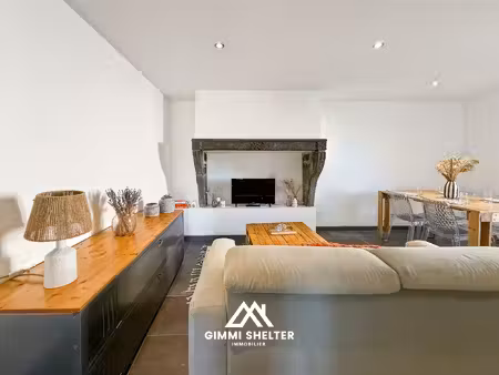 ceyrat bourg  maison de village 82 m2  2 chambres  balcon  p