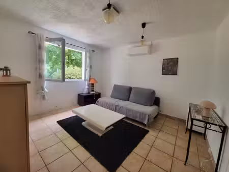 bannalec – appartement meublé rénové avec jardin privatif