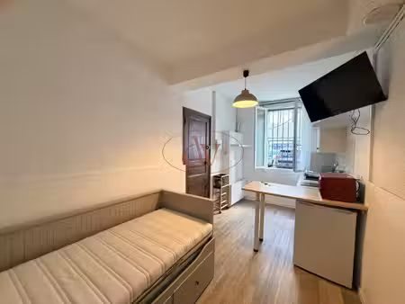 perpignan - studio meublé en rez de chaussee