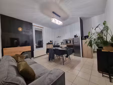 appartement t2 de 36.10m² – moulin à vent – vénissieux (1