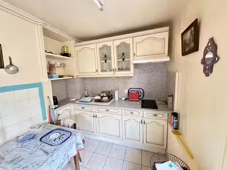 charmante maison de village à saint-savin  54 m²