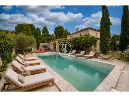 maison saint-rémy-de-provence - 5 chambres - 242m²