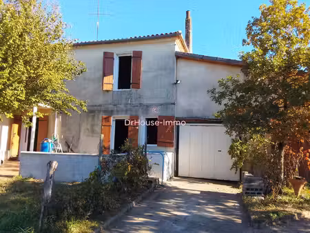 amoureux de la pierre et des projets de rénovation  cette maison n'attend plus que vous !