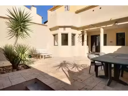 location meublée maison 4 pièces 105 m² à marseille 3ème (13003)  1 680 €