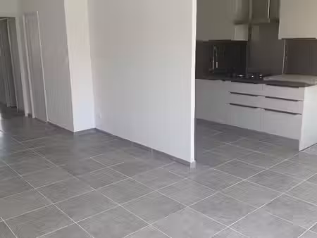 carros les vallieres b : appartement t4 (79 m²) à louer