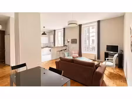 t2 de 67 m² - rue fénelon 69006 lyon