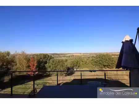t4 sur grand terrain avec vue dégagée