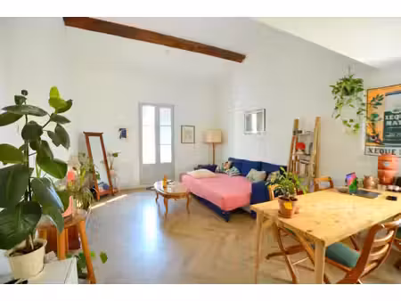 appartement t2 rénové de 47 m² avec balcon à deux pas de la comédie – montpellier centre-v