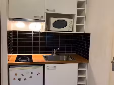 studio non meublé - guilhemery