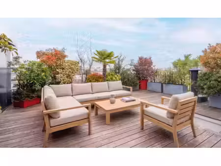 dernier etage - 2 terrasses vue jardin - parking - proche gare