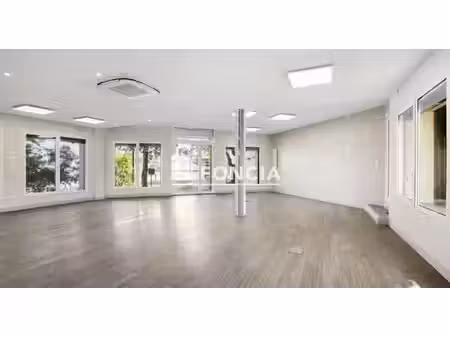 local commercial idéal pour bureaux ou coworking à béziers