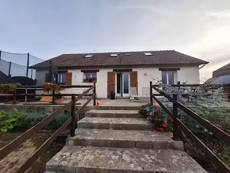 pavillon vivable de plain pied  sur la commune de douvrend
